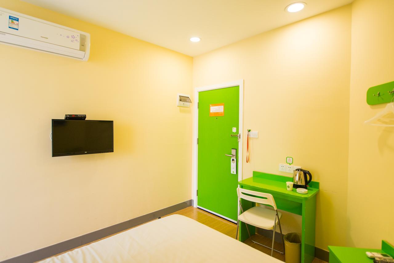 Hi Inn Shanghai Shibei Industrial Park Екстер'єр фото